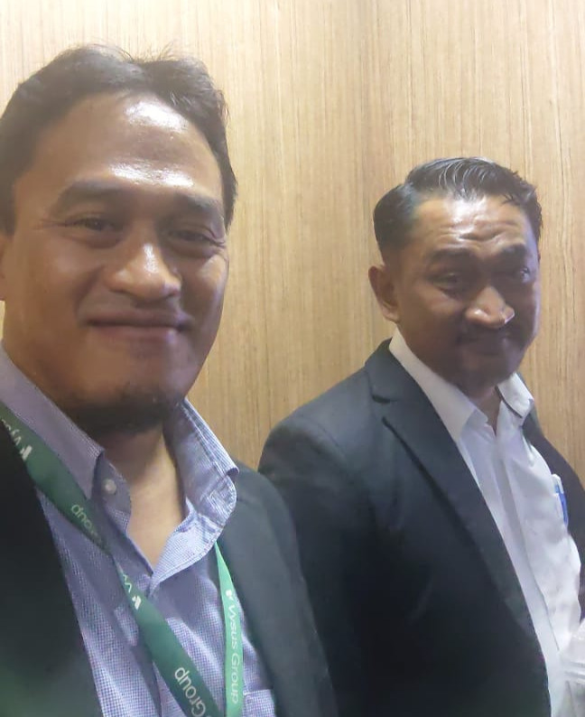 Rosmalsha Academy leadership with industry partner