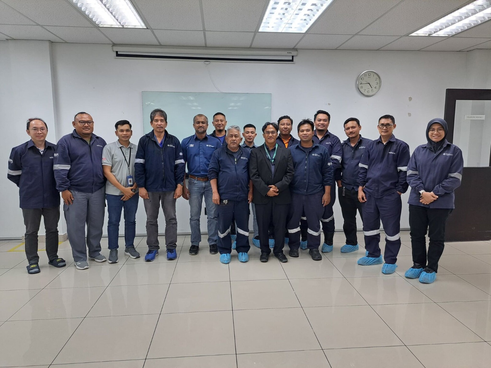 Certificate presentation to participants